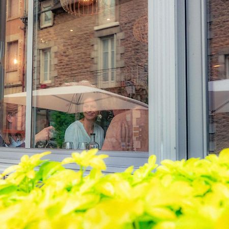 Logis Hotel Restaurant De France Сен-Женьєз-д'О Екстер'єр фото