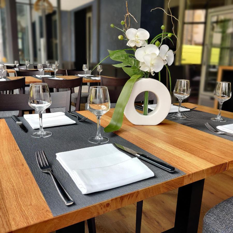 Logis Hotel Restaurant De France Сен-Женьєз-д'О Екстер'єр фото