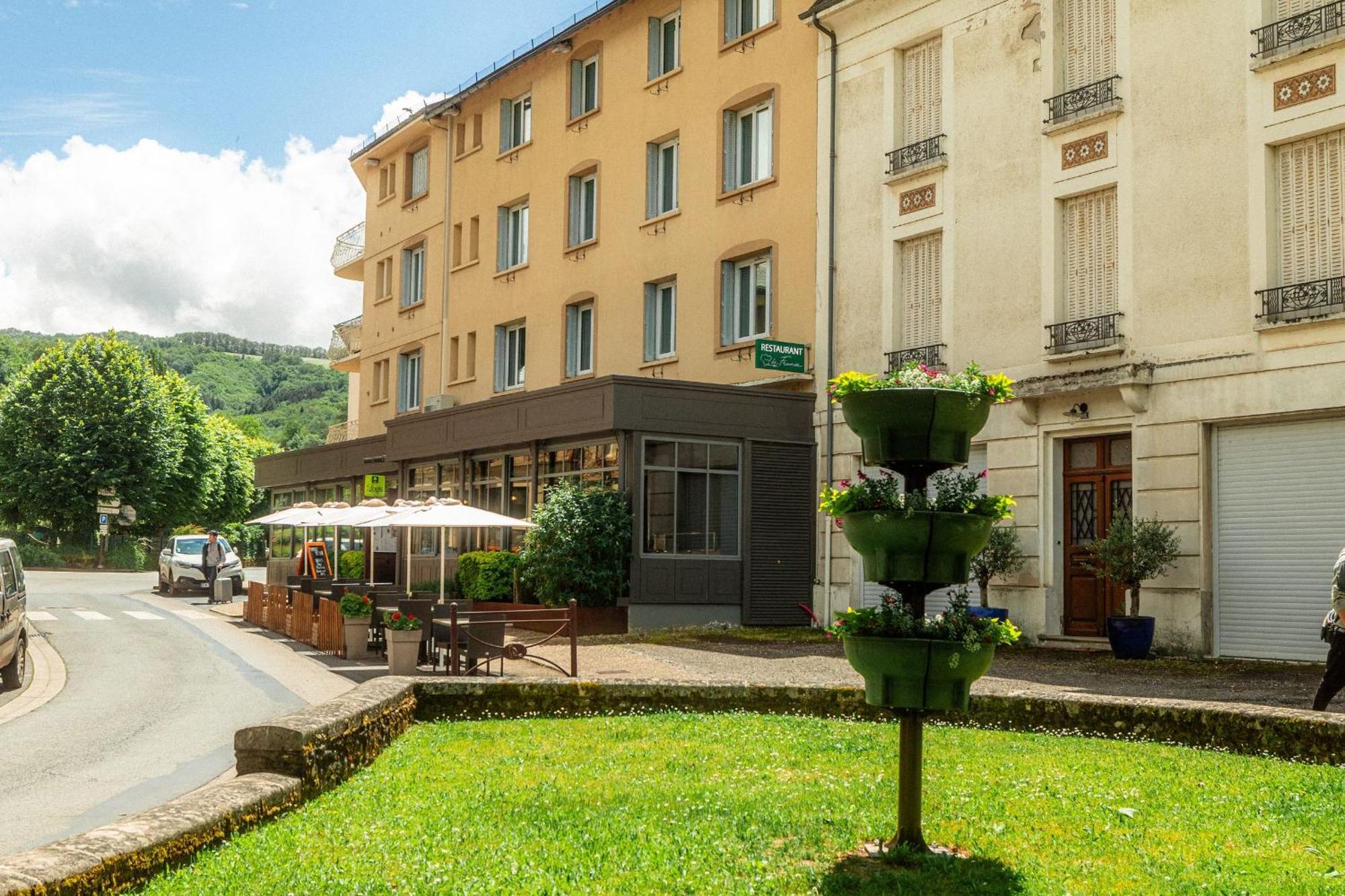 Logis Hotel Restaurant De France Сен-Женьєз-д'О Екстер'єр фото